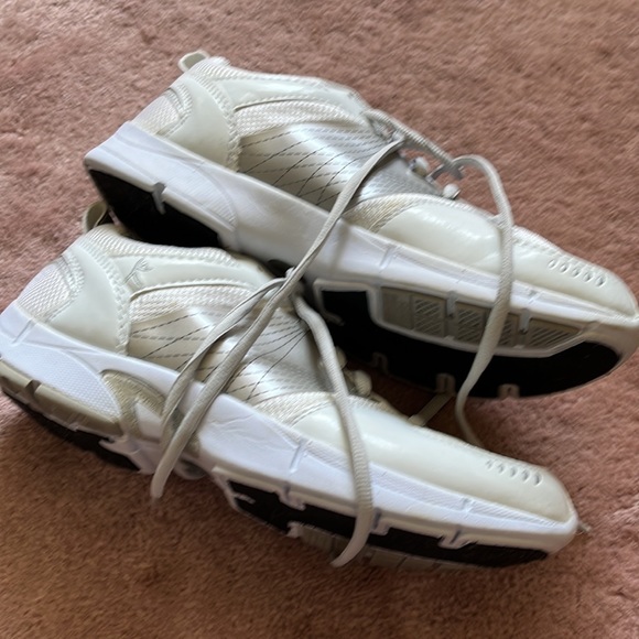 Danskin light weight sneakers - Picture 4 of 4